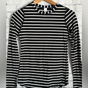 IVIVVA girls size 12 stripped lightweight long sleeve top